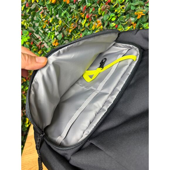 Timbuk 2 Q‎ 2.0 Carrying Case Backpack for 17" Labtop Notebook Eco Black NEW NWT - Picture 5 of 16